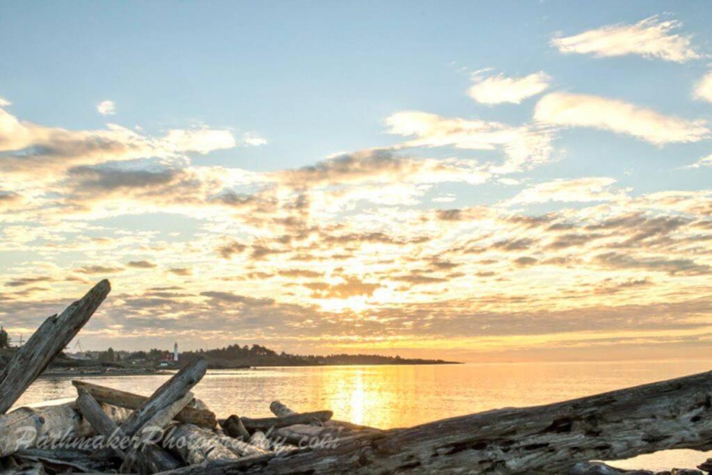شقة Esquimalt Lagoon Life فكتوريا المظهر الخارجي الصورة